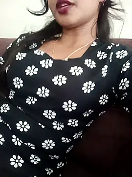 avii5 online show from July 28, 2026, 4:30 am