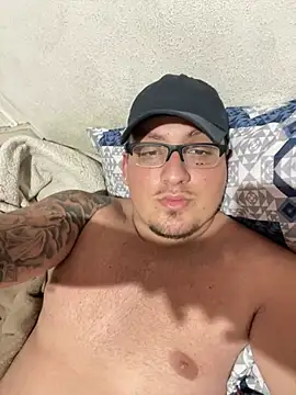 luisinnnnnn online show from July 22, 2026, 4:48 am