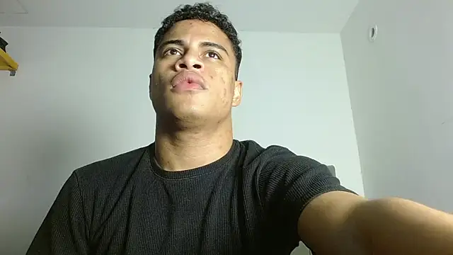 Snapshot of Jose_And_Daniel chatting on July 13, 2026, 5:21 am Jose And Daniel online show from July 13, 2026, 5:21 am