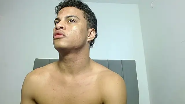 Snapshot of Jose_And_Daniel chatting on August 5, 2026, 11:57 am Jose And Daniel online show from August 5, 2026, 11:57 am