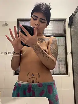 -Brittanny online show from July 5, 2026, 8:16 pm