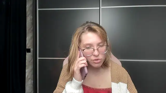 Reginasmilee online show from January 26, 2025, 3:25 pm