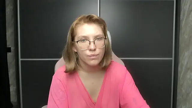 Reginasmilee online show from February 1, 2025, 7:26 am