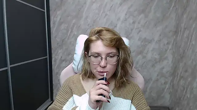 Reginasmilee online show from February 15, 2025, 6:12 am
