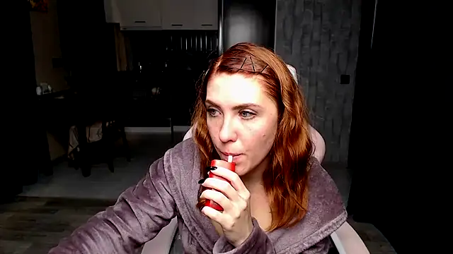 Reginasmilee online show from October 3, 2025, 12:40 am