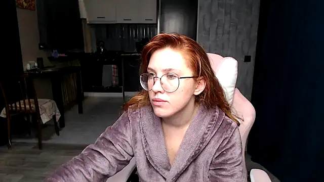 Reginasmilee online show from October 19, 2025, 1:39 am