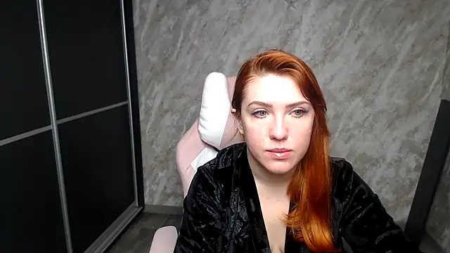 Reginasmilee online show from February 6, 2026, 10:46 pm