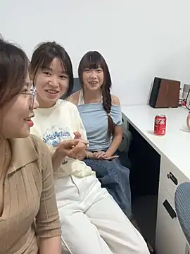 Snapshot of YY-1-1-1 chatting on June 24, 2026, 7:07 am YY-1-1-1 online show from June 24, 2026, 7:07 am