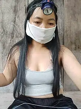 Snapshot of Hiha-nn chatting on August 5, 2026, 2:14 am Hiha-nn online show from August 5, 2026, 2:14 am