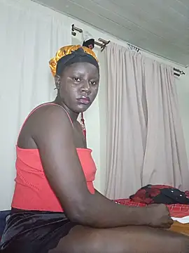 sweetpie2546 online show from June 27, 2026, 8:14 pm