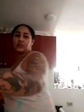 Snapshot of Valentina_Tilly chatting on July 15, 2026, 3:17 pm Valentina Tilly online show from July 15, 2026, 3:17 pm
