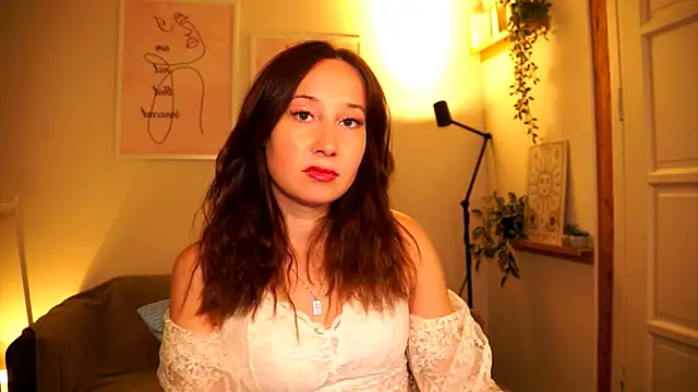 Enchantyy online show from July 11, 2026, 5:26 pm