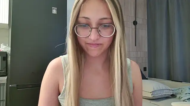 MarrySharps online show from August 8, 2026, 11:07 pm