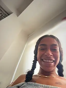 Snapshot of Samantha-LS chatting on June 30, 2026, 3:24 pm Samantha-LS online show from June 30, 2026, 3:24 pm