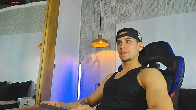 Jamexxx1  online show from June 28, 2026, 9:54 pm