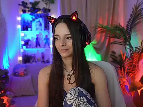 Anna Leah  online show from July 28, 2026, 7:39 pm