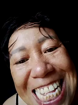 Moon squirtt online show from July 18, 2026, 3:22 am