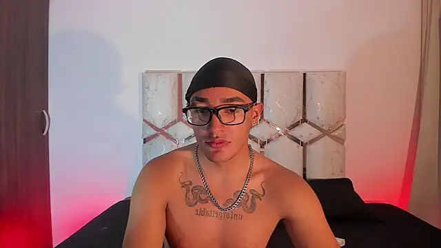 Polipocket7 online show from June 30, 2026, 8:43 pm