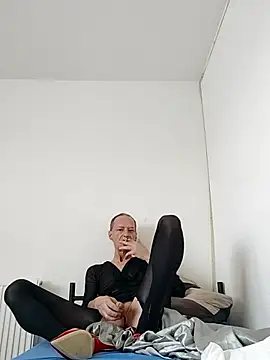 TimeaKocsis1971 online show from July 10, 2026, 11:35 am