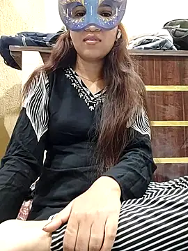 Wet  Pussy 1 online show from June 26, 2026, 5:50 pm