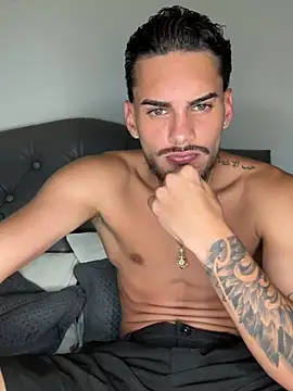 Derek master online show from July 15, 2026, 2:50 am