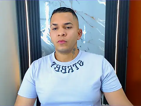 Snapshot of cristhian_gamboa chatting on July 9, 2026, 10:03 pm cristhian gamboa online show from July 9, 2026, 10:03 pm