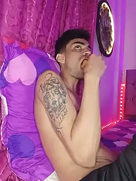 Cruising Lyam online show from June 27, 2026, 7:35 am