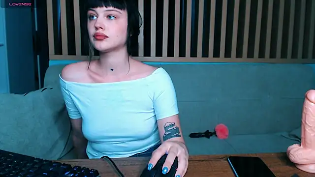 pizdadrozda online show from July 3, 2026, 12:33 pm