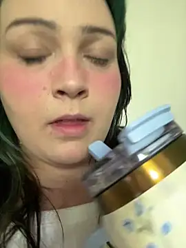 BbGurl18 online show from August 4, 2026, 9:17 pm