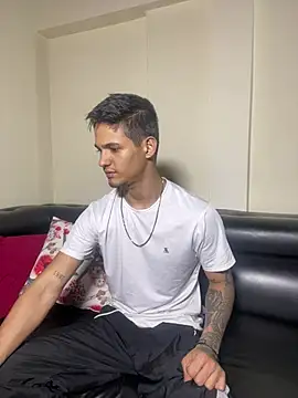 Aaronsexroom online show from July 5, 2026, 3:13 am