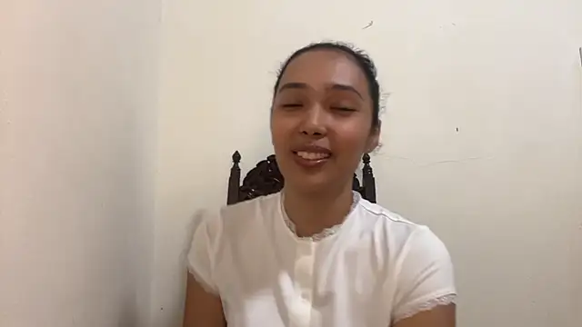 FlorettaBuhl online show from July 3, 2026, 1:17 pm