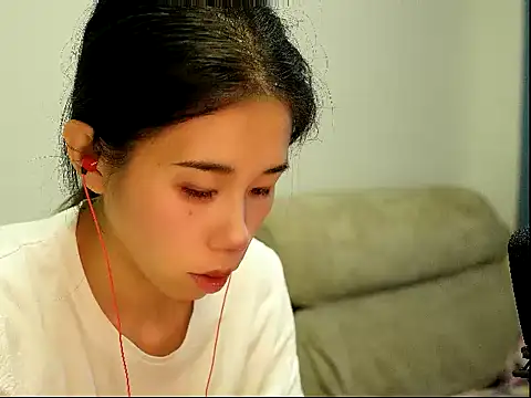 Anna-b8 online show from July 6, 2026, 1:02 am