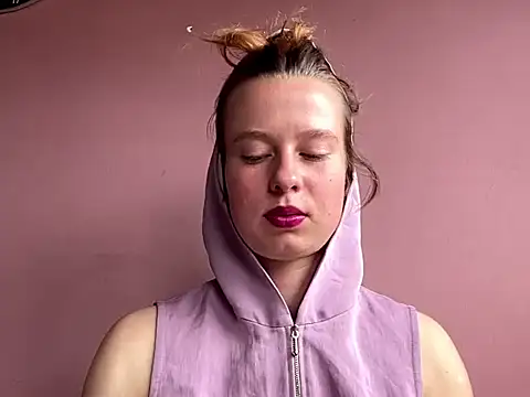 BettyFlirty online show from July 9, 2026, 12:09 pm