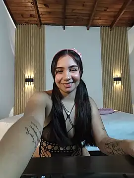 EmmaAdams8 online show from July 3, 2026, 12:11 pm