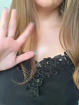 Eliza4121 online show from August 6, 2026, 9:22 am