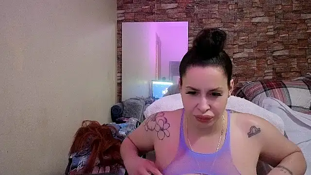 imisamoore69 online show from February 19, 2026, 1:45 am