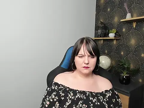 ClaraSoftXo online show from July 7, 2026, 6:47 am