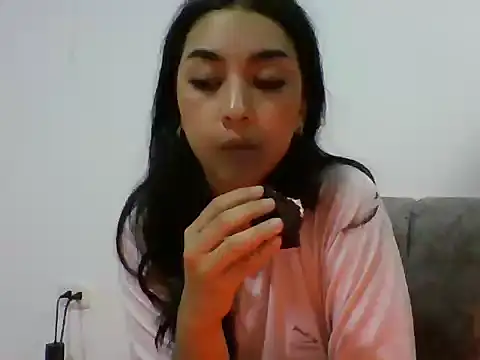 Kaia Bloom online show from July 3, 2026, 2:18 am