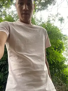 Aron 23cm bigcock online show from July 3, 2026, 8:04 pm