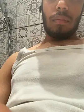 hottie daddy online show from July 7, 2026, 10:41 am