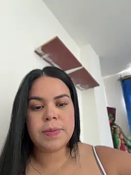AliceStarshine online show from July 6, 2026, 3:03 pm