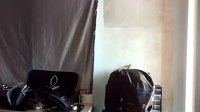 mikey-s-cort online show from July 4, 2026, 1:28 pm