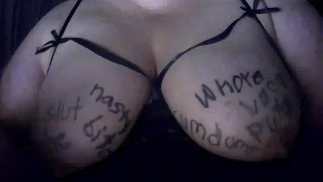 Snapshot of Milfcerda chatting on October 31, 2025, 9:43 am Milfcerda online show from October 31, 2025, 9:43 am