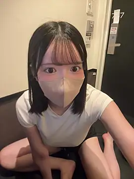 Snapshot of Mirei4519 chatting on July 16, 2026, 12:44 pm Mirei4519 online show from July 16, 2026, 12:44 pm