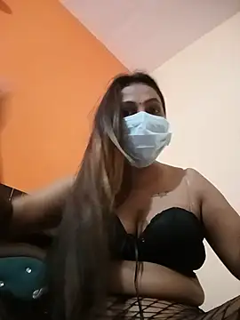 Snapshot of sana_khan chatting on July 21, 2026, 6:43 pm sana khan online show from July 21, 2026, 6:43 pm