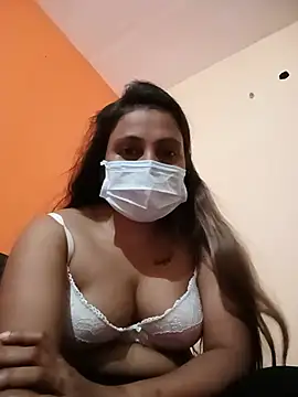 Snapshot of sana_khan chatting on July 23, 2026, 9:40 am sana khan online show from July 23, 2026, 9:40 am