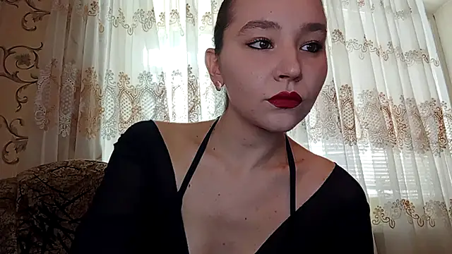 Snapshot of IsabelKim_ chatting on July 15, 2026, 8:30 am IsabelKim online show from July 15, 2026, 8:30 am