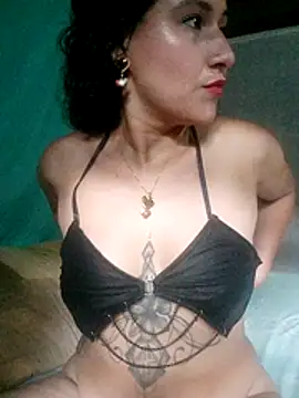 Snapshot of MERLINA_ROYALE chatting on July 15, 2026, 10:15 pm MERLINA ROYALE online show from July 15, 2026, 10:15 pm