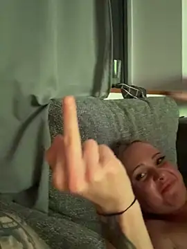 Slutty couple17 online show from July 11, 2026, 10:00 pm