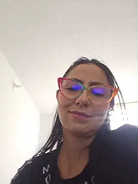 Snapshot of Scarrlet_Fox7 chatting on July 22, 2026, 7:38 pm Scarrlet Fox7 online show from July 22, 2026, 7:38 pm